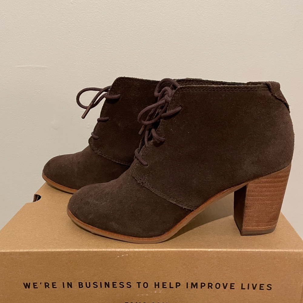Toms brown booties size 6